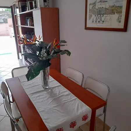アパート Casa Corallo Centralissimo Due Letto Cucina E Nuovo Letto Matrimoniale E Singoli Aria Condizionata Parcheggio Interno Coperto Ideale X 2 O 3 Moto *