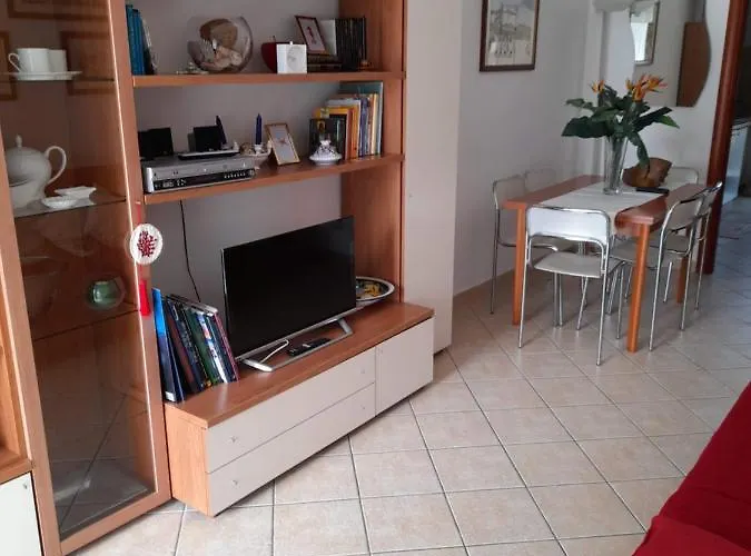 Apartman Casa Corallo Centralissimo Due Letto Cucina E Nuovo Letto Matrimoniale E Singoli Aria Condizionata Parcheggio Interno Coperto Ideale X 2 O 3 Moto Muravera