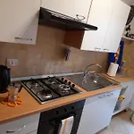 Casa Corallo Centralissimo Due Letto Cucina E Nuovo Letto Matrimoniale E Singoli Aria Condizionata Parcheggio Interno Coperto Ideale X 2 O 3 Moto Muravera