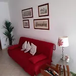 Apartman Casa Corallo Centralissimo Due Letto Cucina E Nuovo Letto Matrimoniale E Singoli Aria Condizionata Parcheggio Interno Coperto Ideale X 2 O 3 Moto