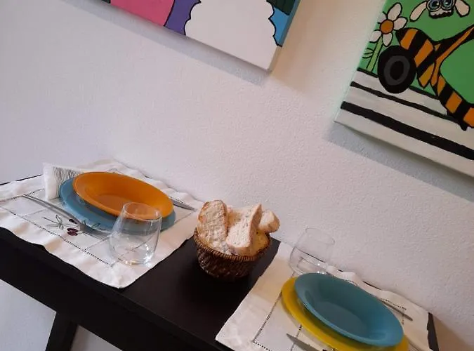 Appartamento Casa Corallo Centralissimo Due Letto Cucina E Nuovo Letto Matrimoniale E Singoli Aria Condizionata Parcheggio Interno Coperto Ideale X 2 O 3 Moto *